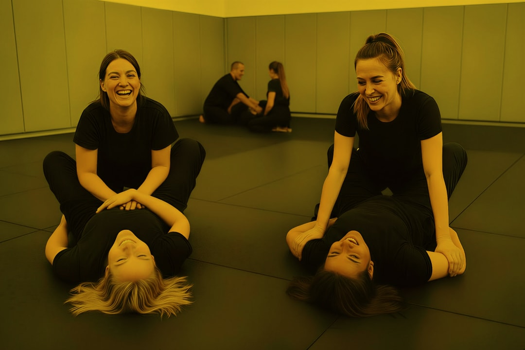 Women learning ground-fighting